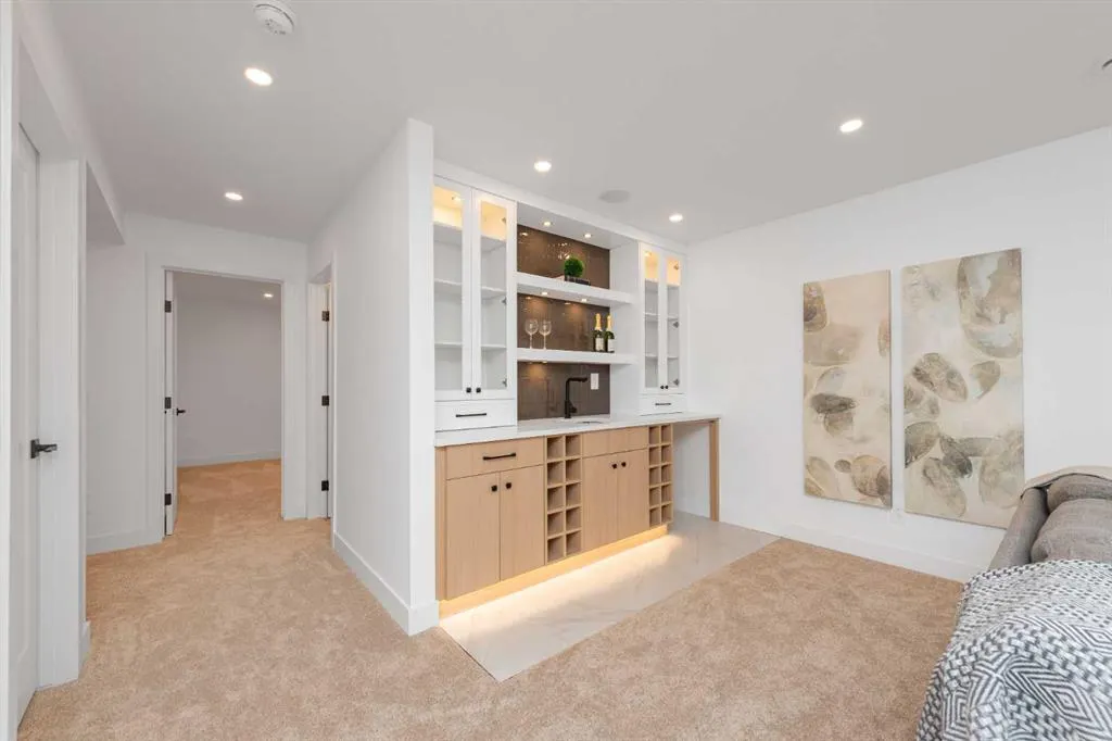 311 parkglen Crescent SE