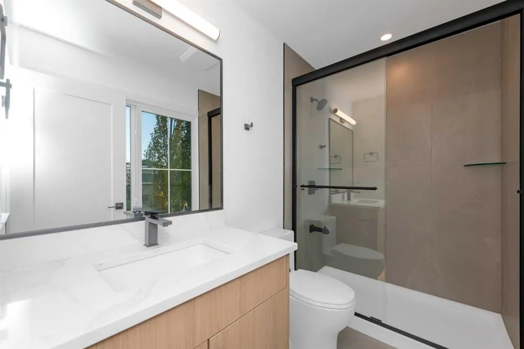 311 parkglen Crescent SE