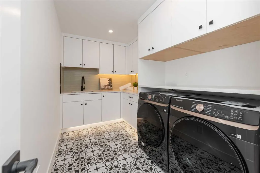 311 parkglen Crescent SE
