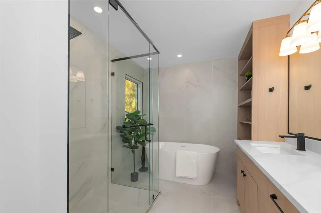 311 parkglen Crescent SE