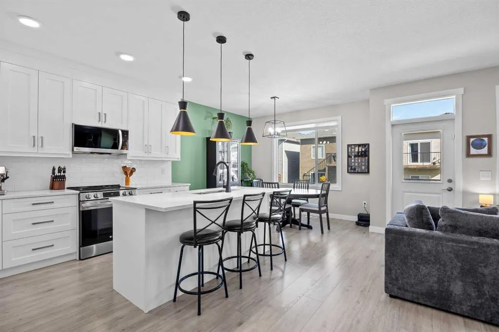 1075 Stevens Place