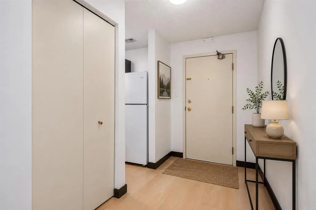 550 Westwood Drive SW #305