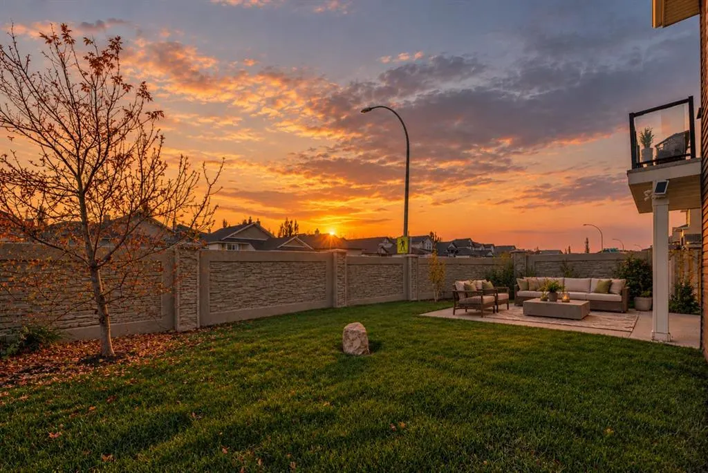 1 Lakes Estates Circle