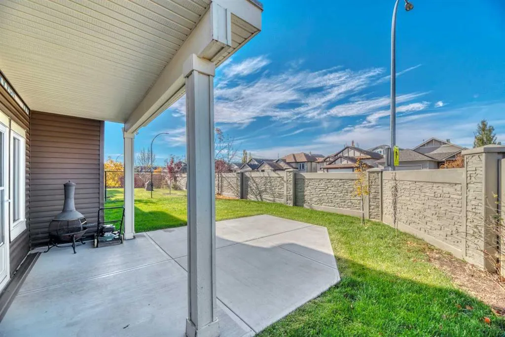 1 Lakes Estates Circle