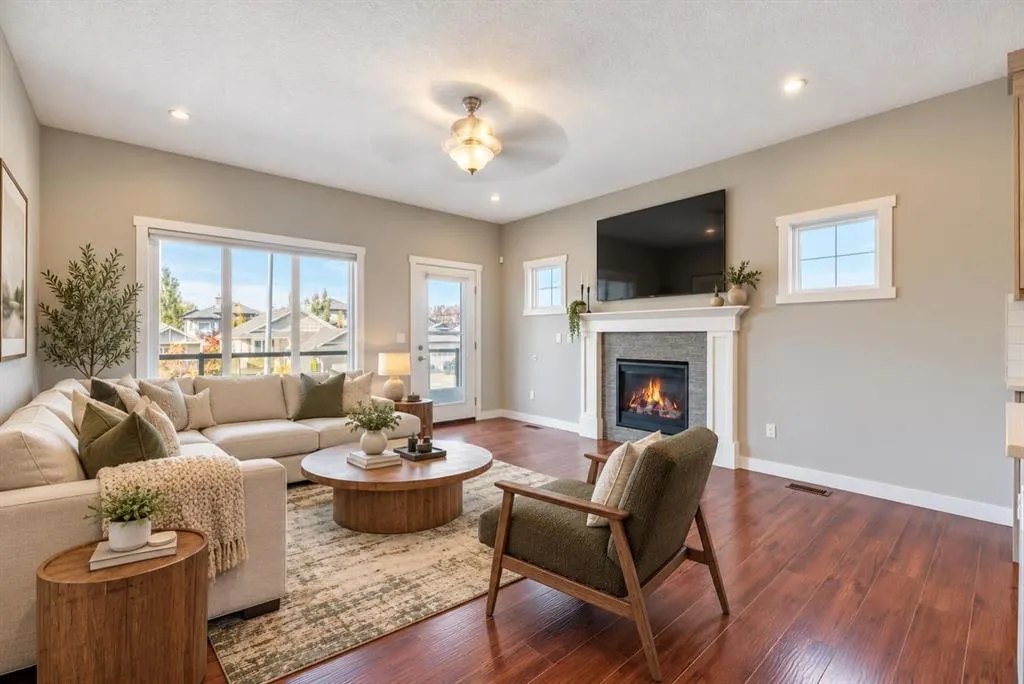 1 Lakes Estates Circle