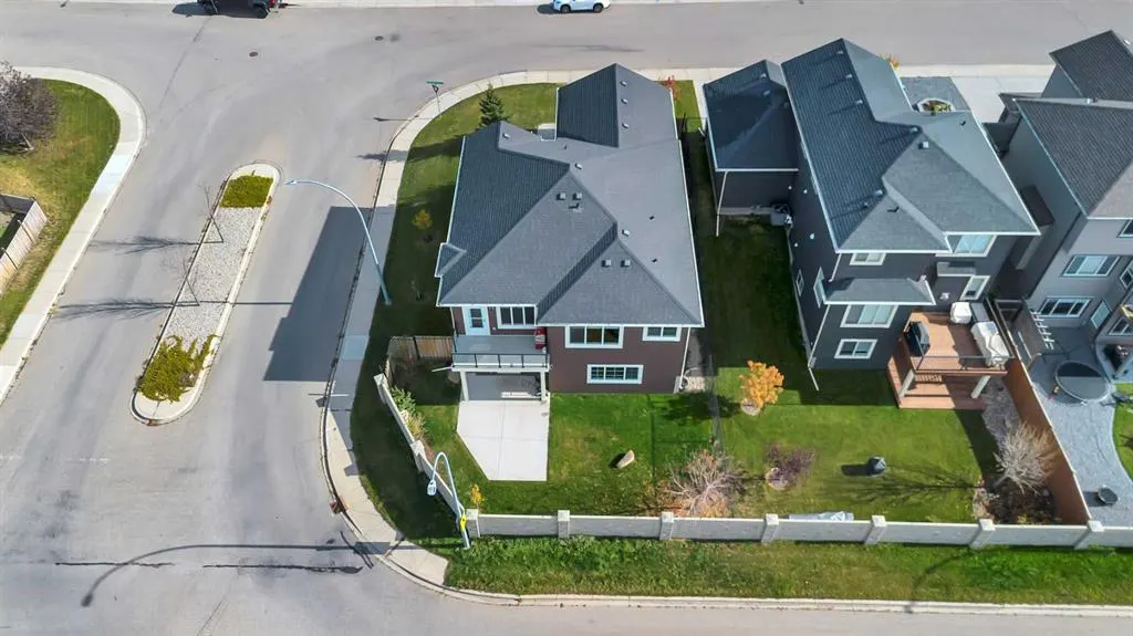 1 Lakes Estates Circle