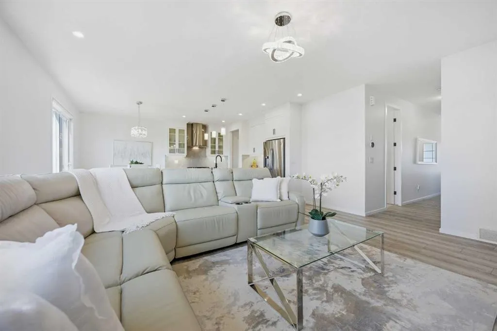 134 Yorkstone Way SW
