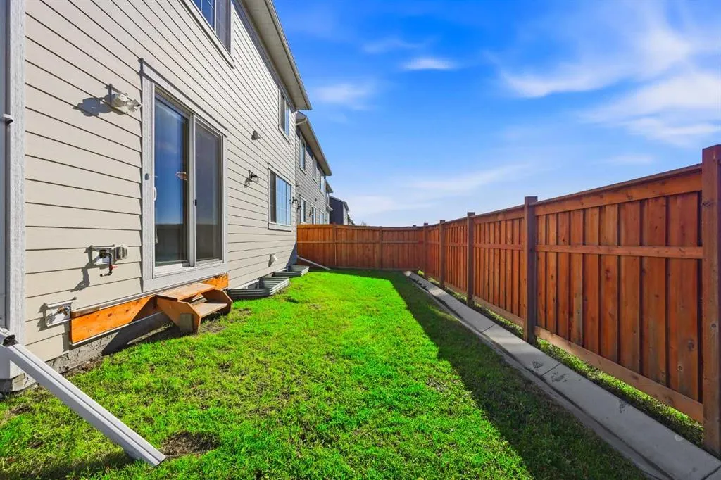 134 Yorkstone Way SW