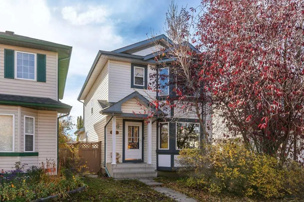 127 Erin Meadow Crescent SE