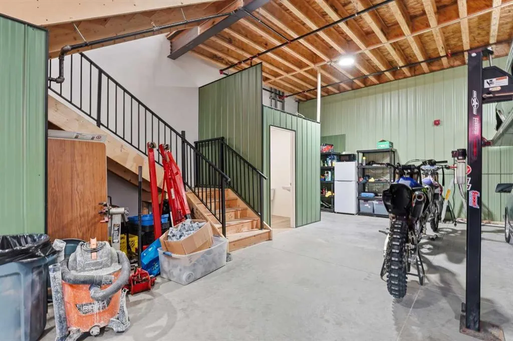25 Southbank Crescent ##1