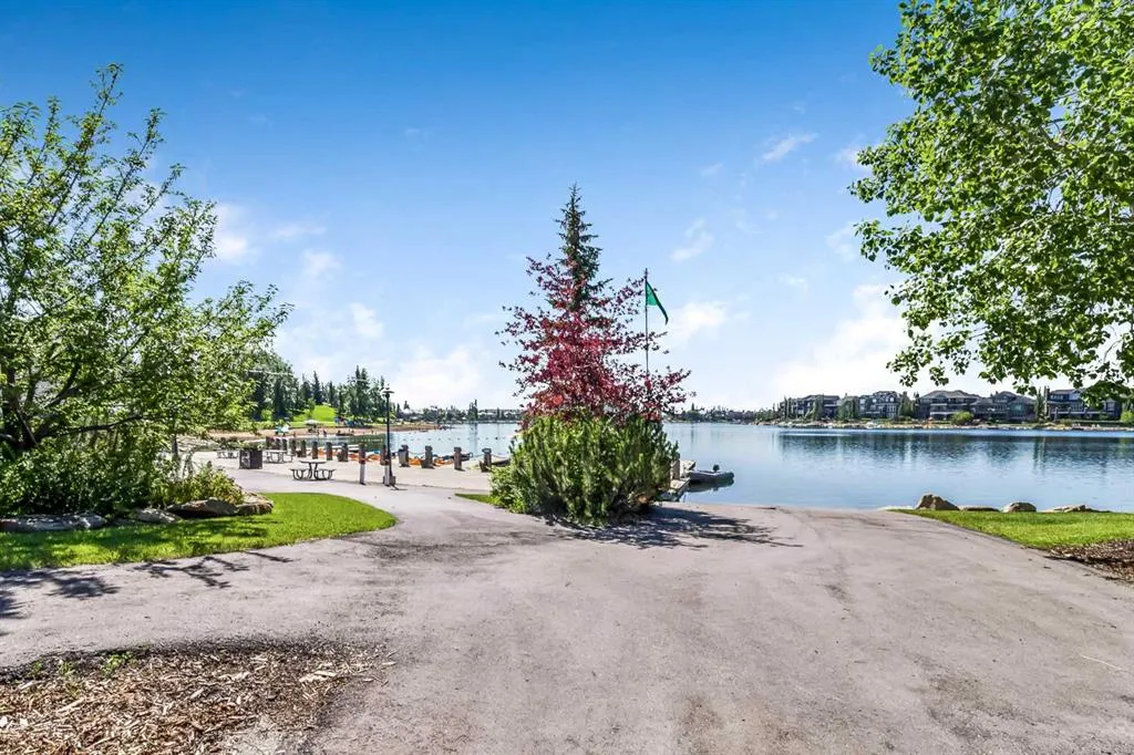 237 Chapala Drive SE