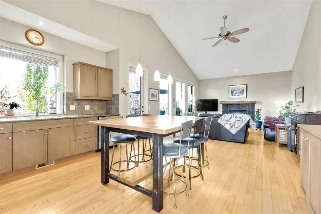 237 Chapala Drive SE