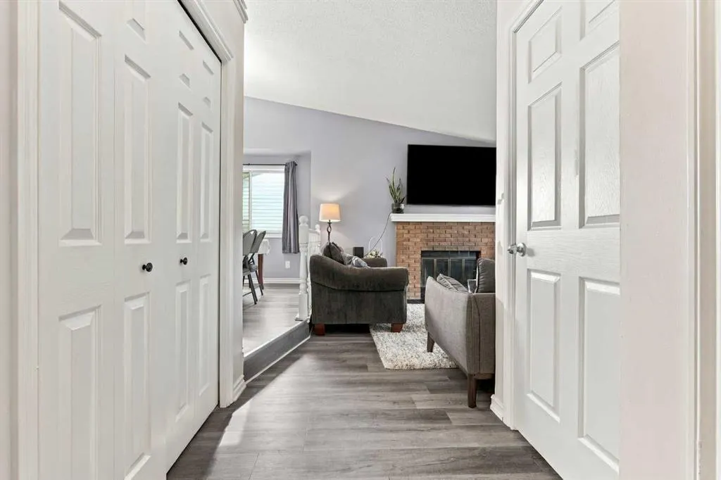 16 Mckenna Place SE