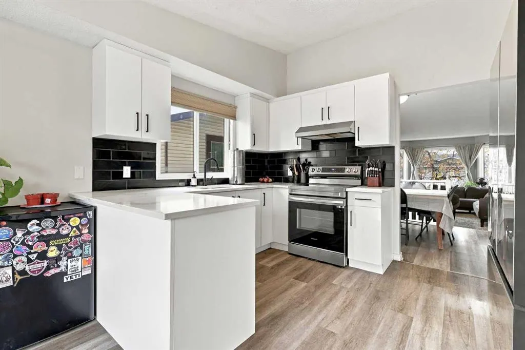 16 Mckenna Place SE