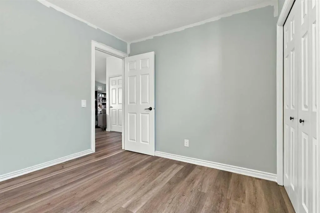 16 Mckenna Place SE