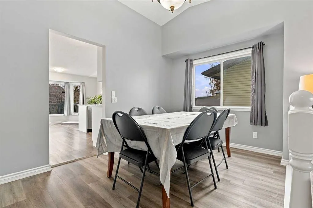 16 Mckenna Place SE