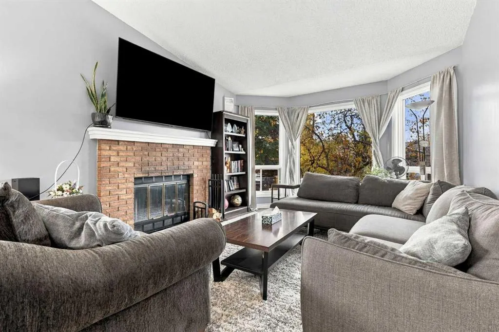 16 Mckenna Place SE