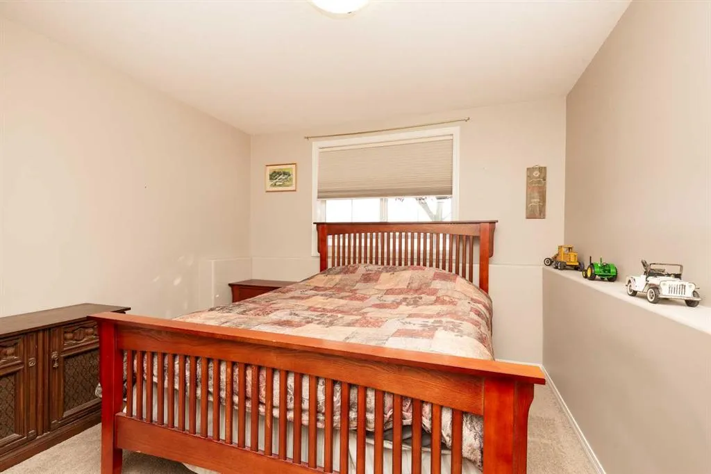 346 Lettice Perry Road N