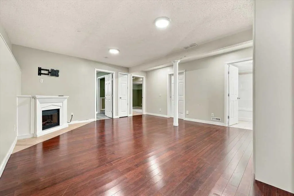3 Cimarron Meadows Bay