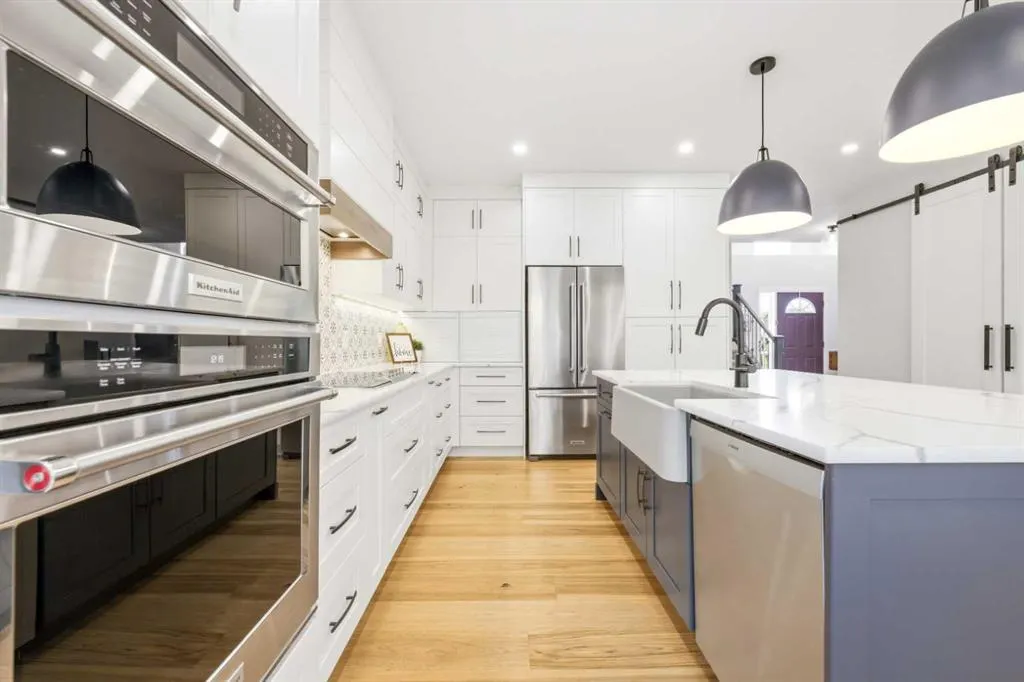 383 Springborough Way SW