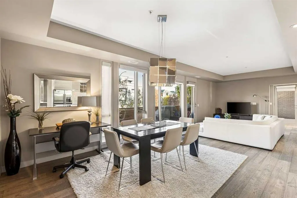 2905 16 Street SW #102