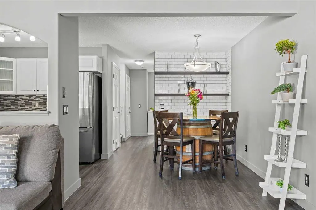 116 Royal Birch Mount NW