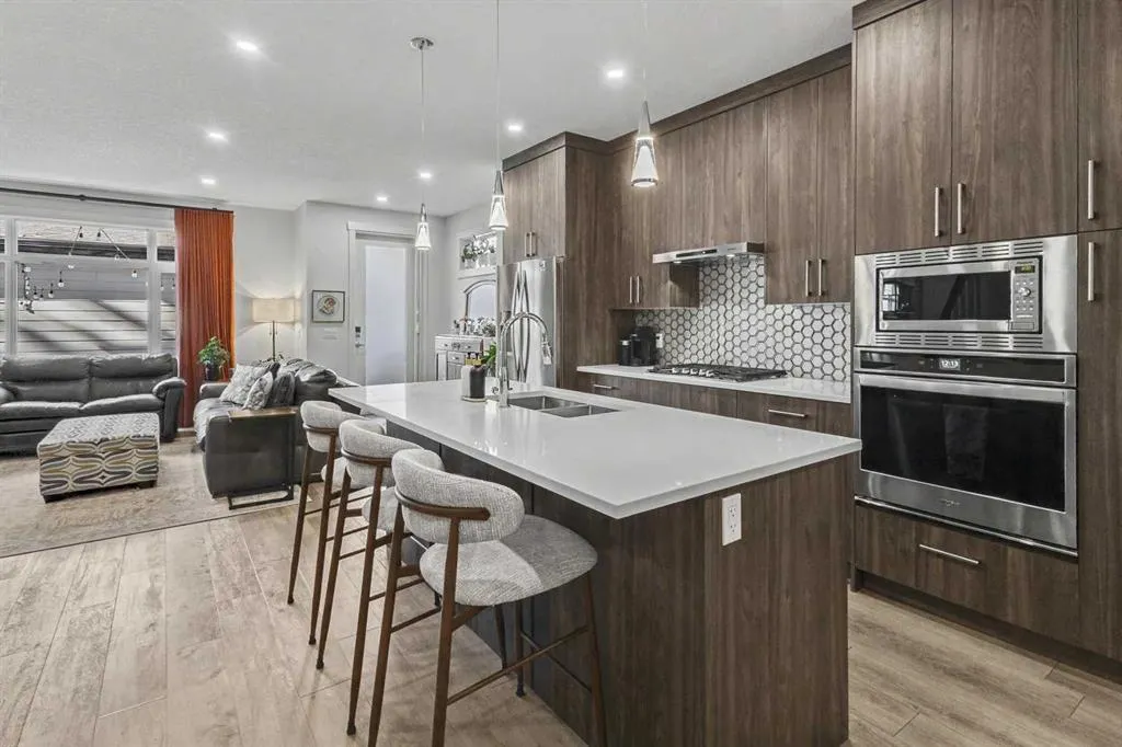 1929 36 Street SW #2