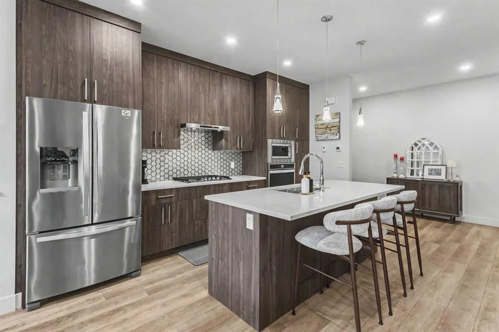 1929 36 Street SW #2