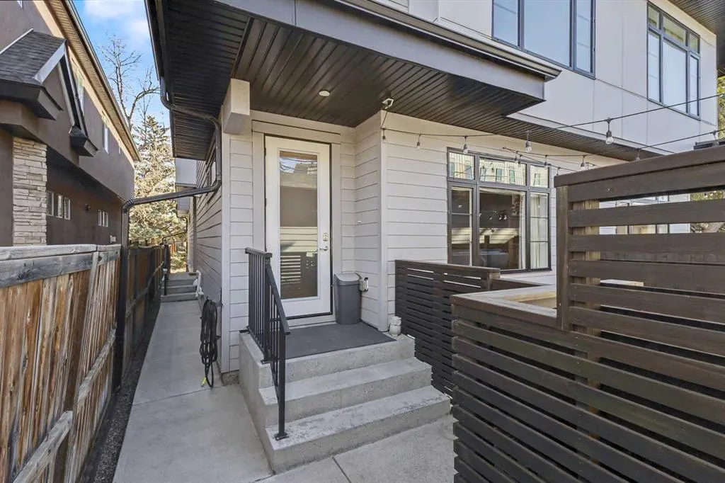 1929 36 Street SW #2