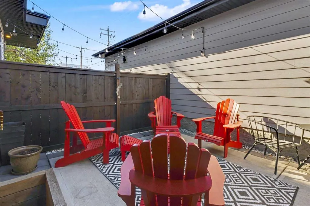 1929 36 Street SW #2