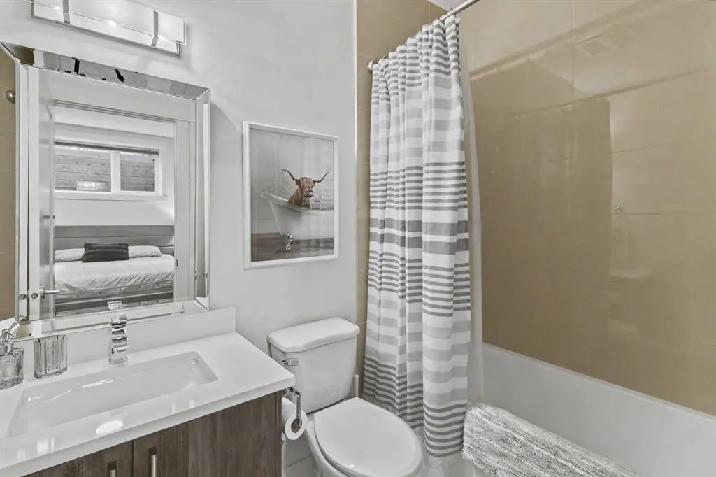 1929 36 Street SW #2