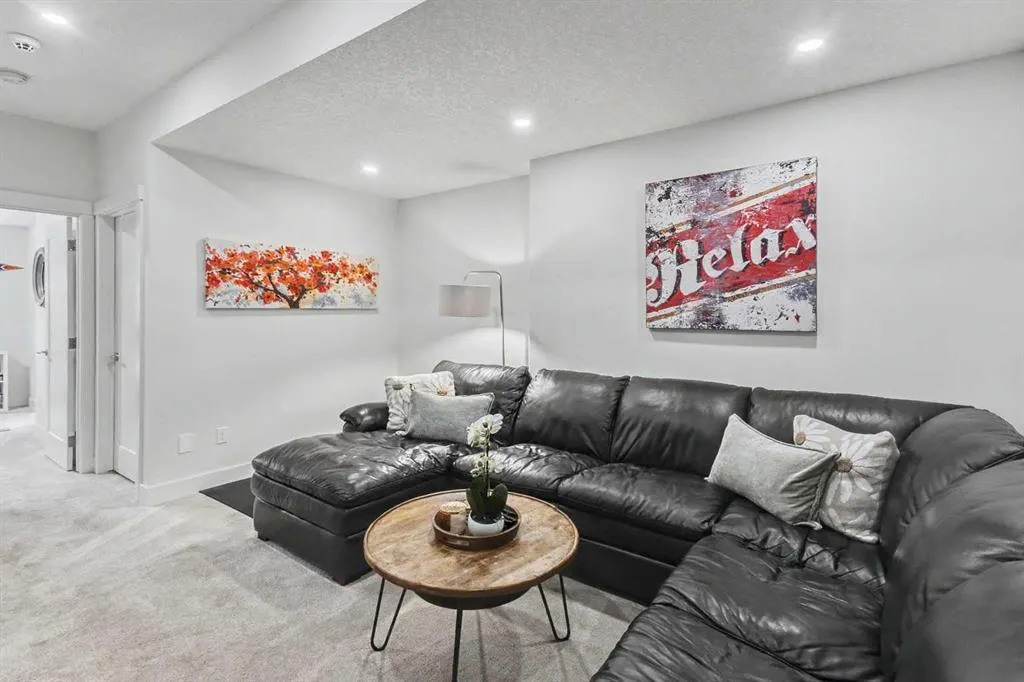 1929 36 Street SW #2