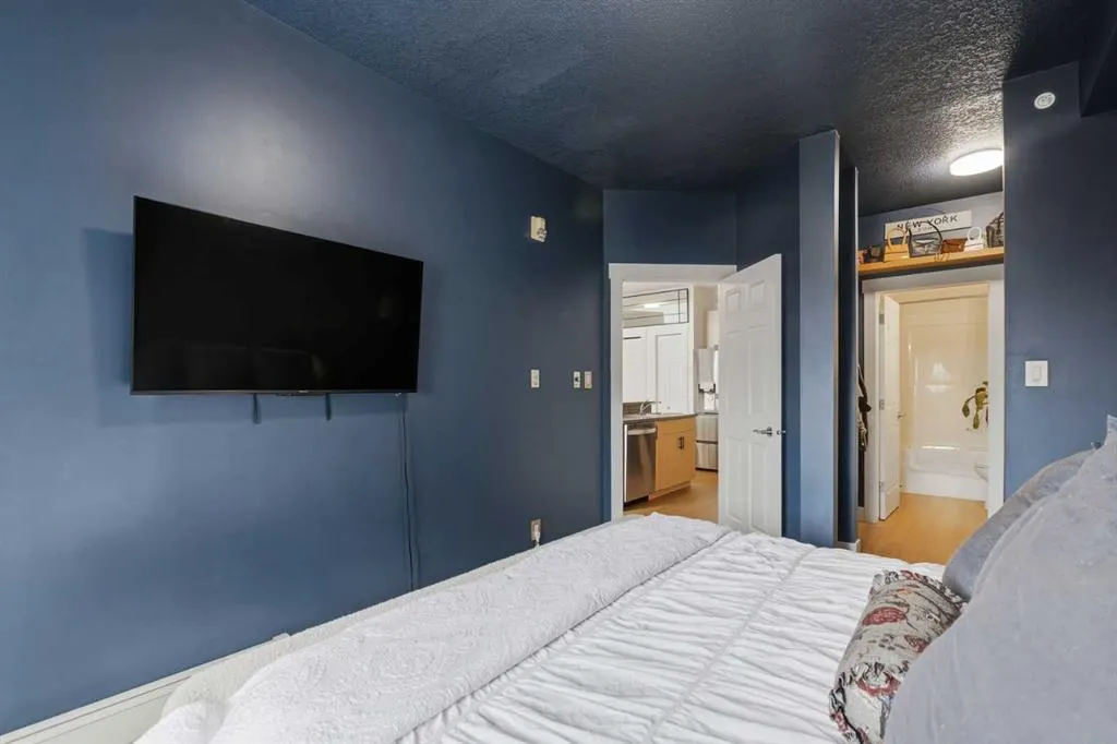 3501 15 Street SW #306