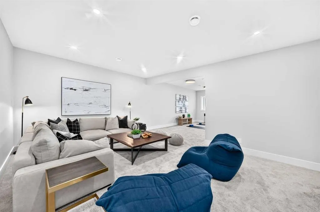 109 Juniper Ridge Crescent