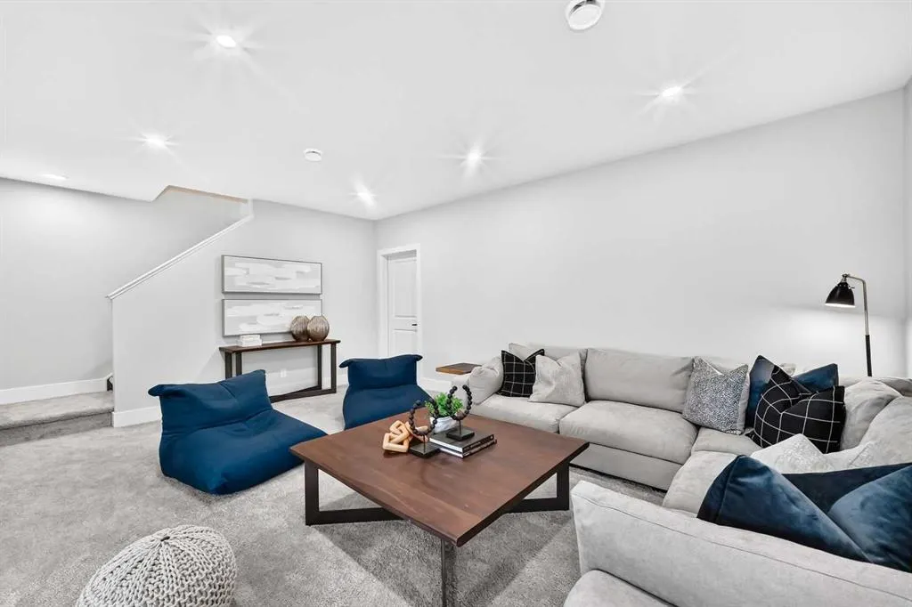 109 Juniper Ridge Crescent