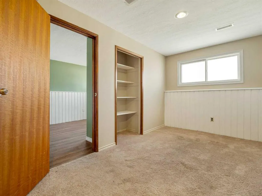 80 Ojibwa Road W