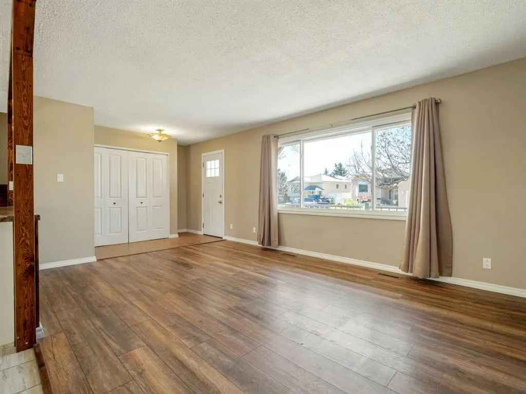 80 Ojibwa Road W