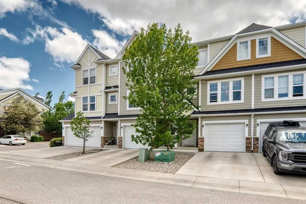 711 Auburn Bay Circle SE