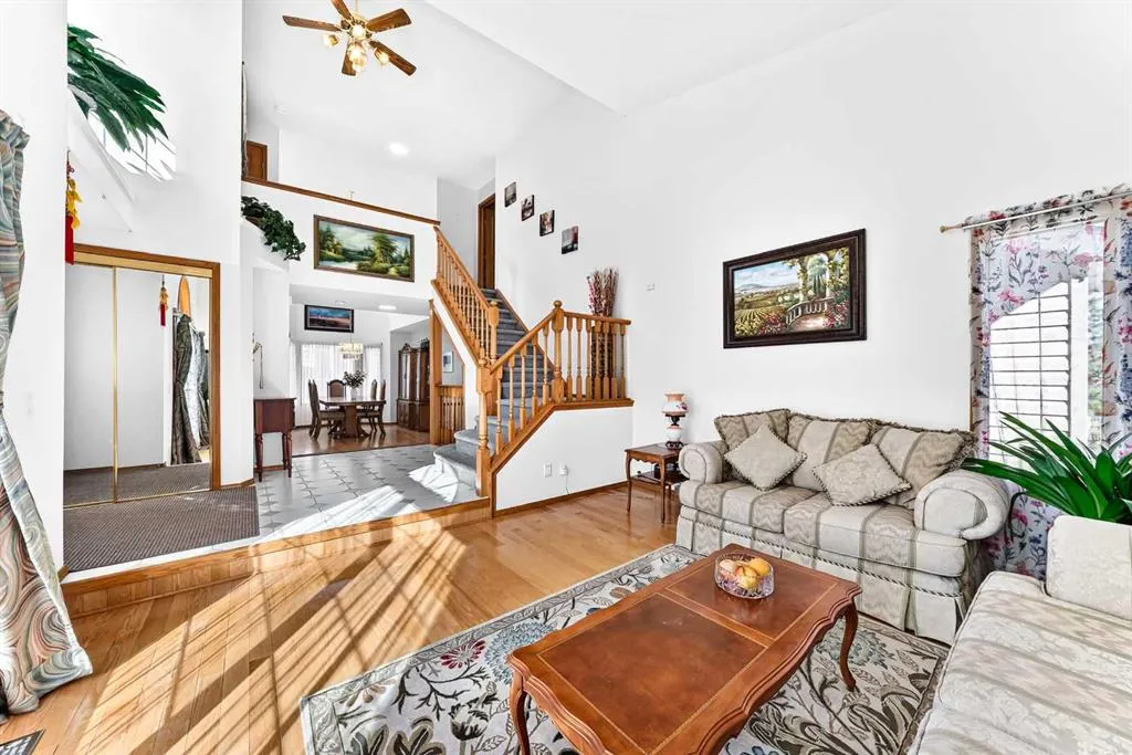 127 Edgebrook Circle NW