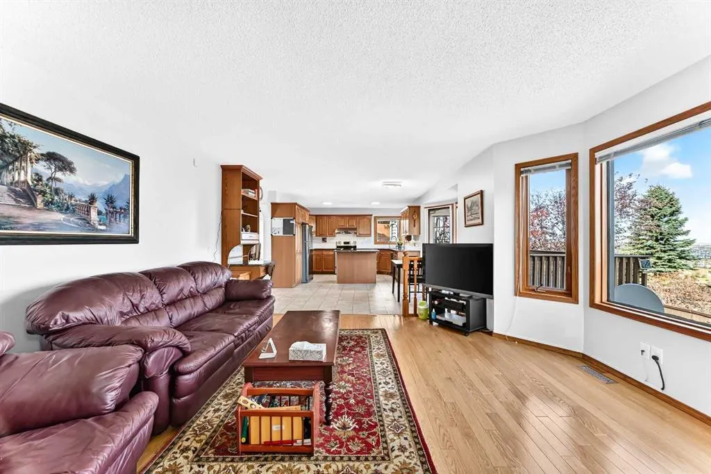 127 Edgebrook Circle NW
