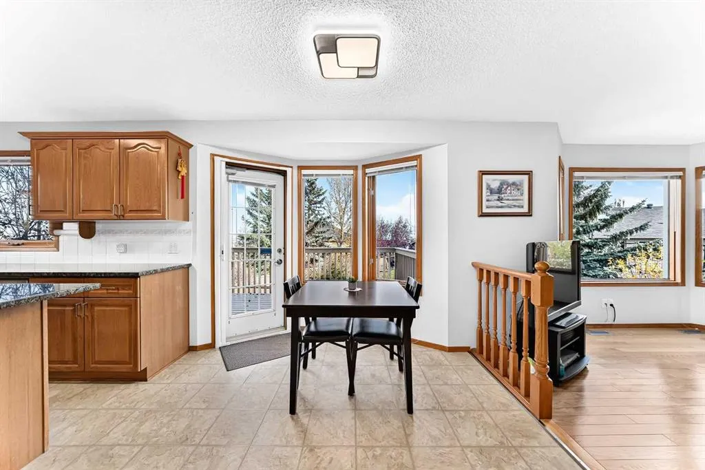 127 Edgebrook Circle NW