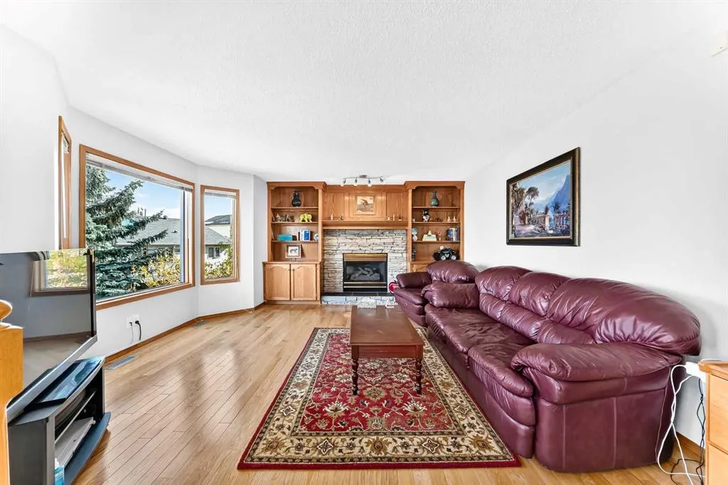 127 Edgebrook Circle NW