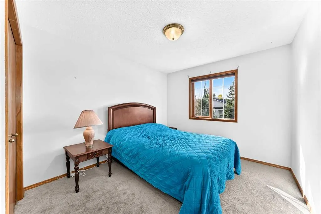 127 Edgebrook Circle NW