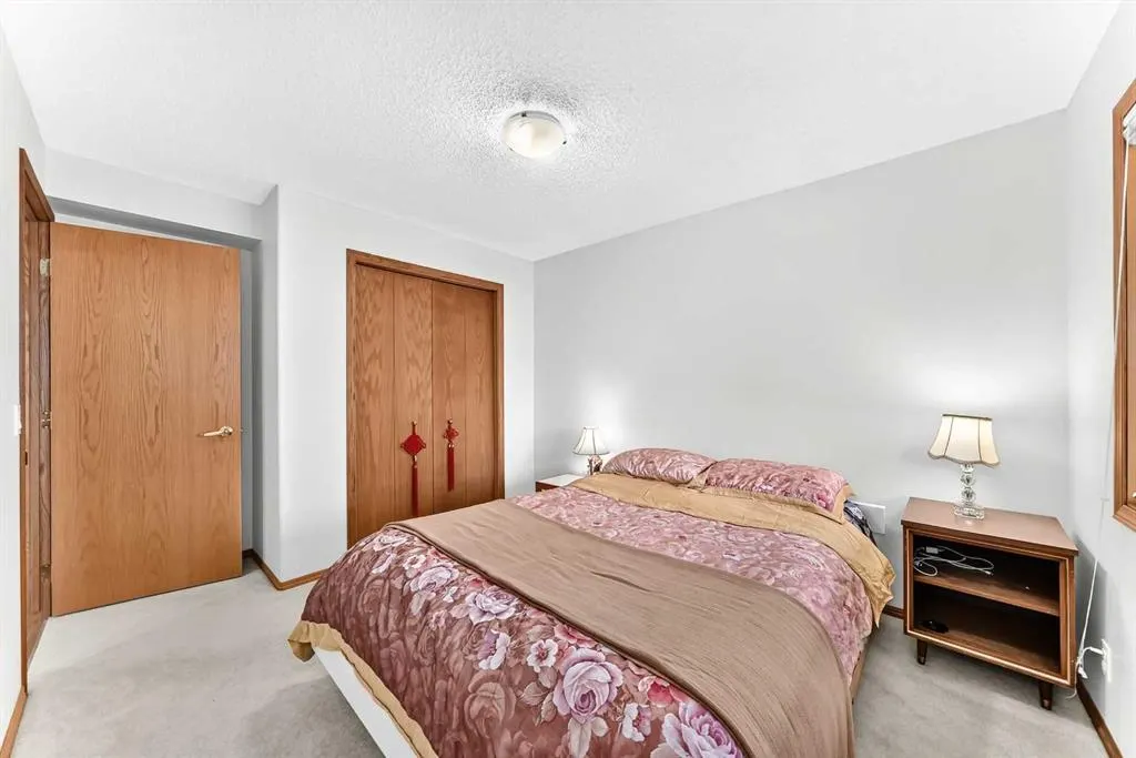 127 Edgebrook Circle NW
