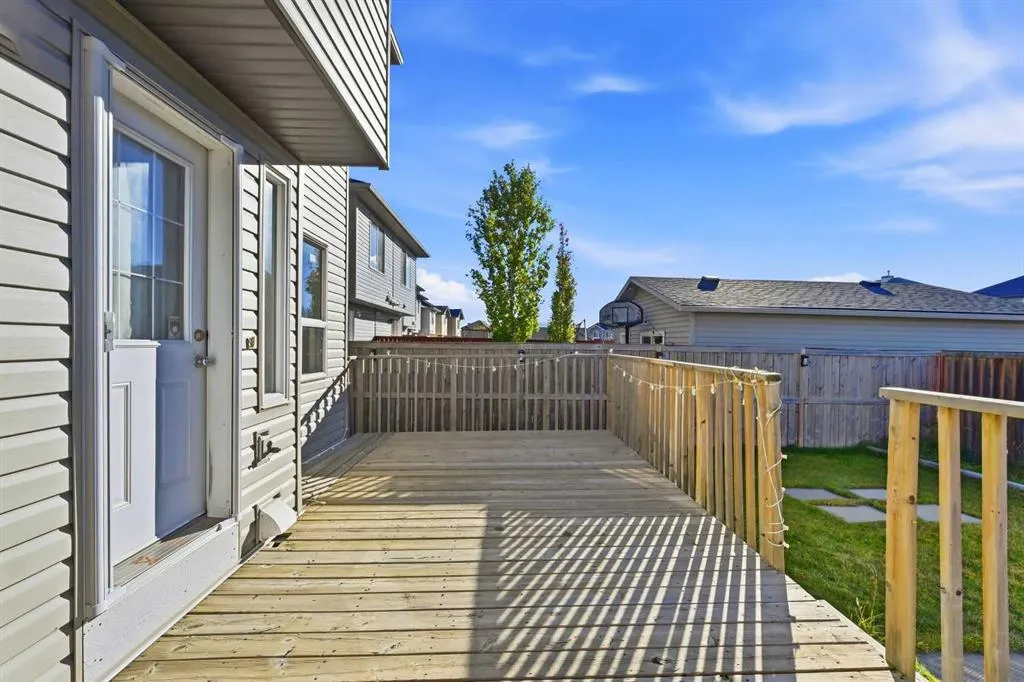 33 Saddlebrook Common NE