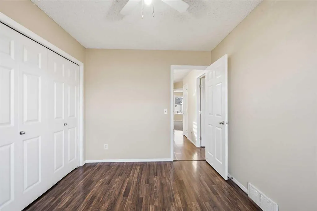 33 Saddlebrook Common NE