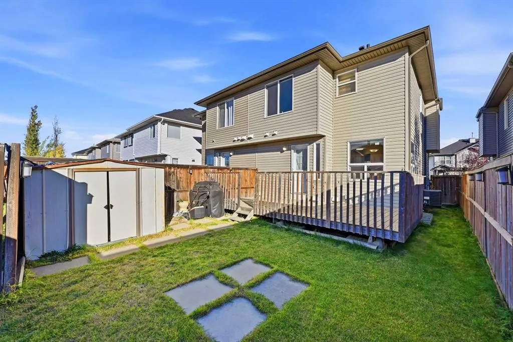 33 Saddlebrook Common NE