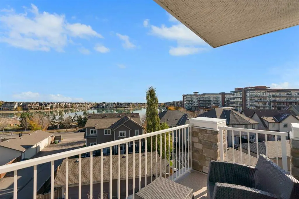 11 Mahogany Row SE #1410