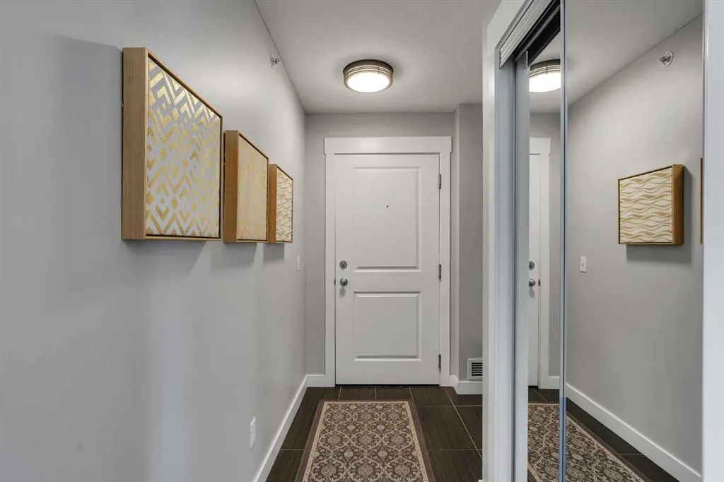 11 Mahogany Row SE #1410