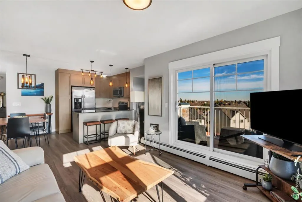 11 Mahogany Row SE #1410